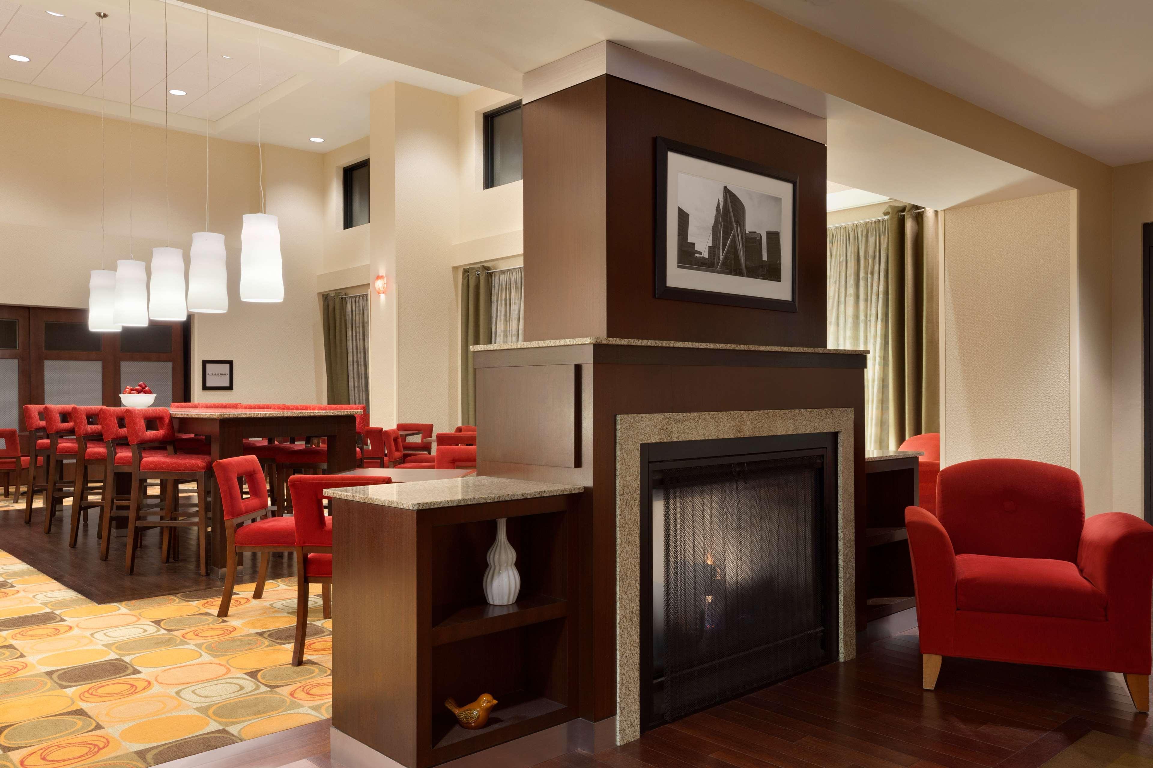 Hampton Inn & Suites East Hartford Extérieur photo