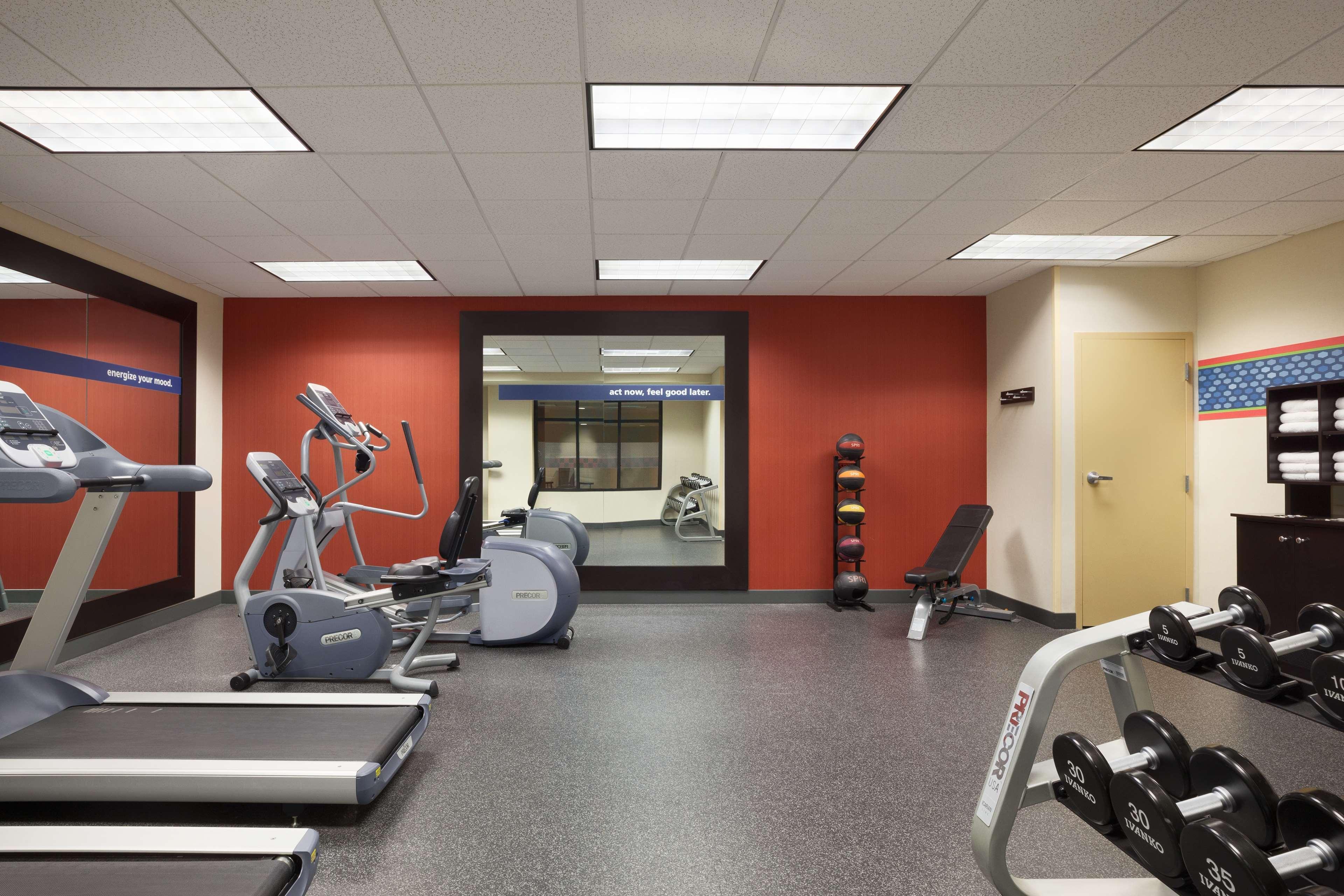Hampton Inn & Suites East Hartford Extérieur photo