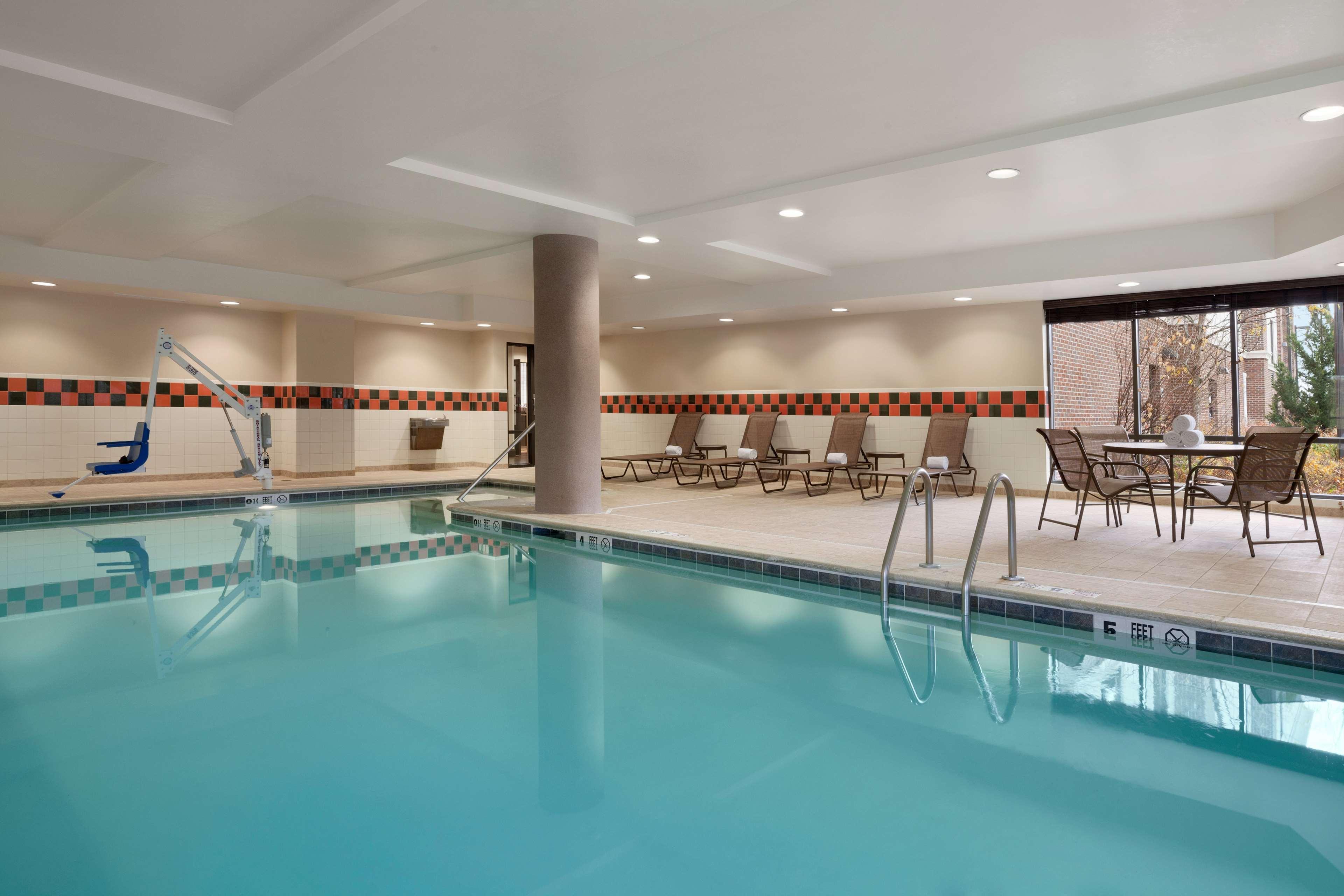 Hampton Inn & Suites East Hartford Extérieur photo