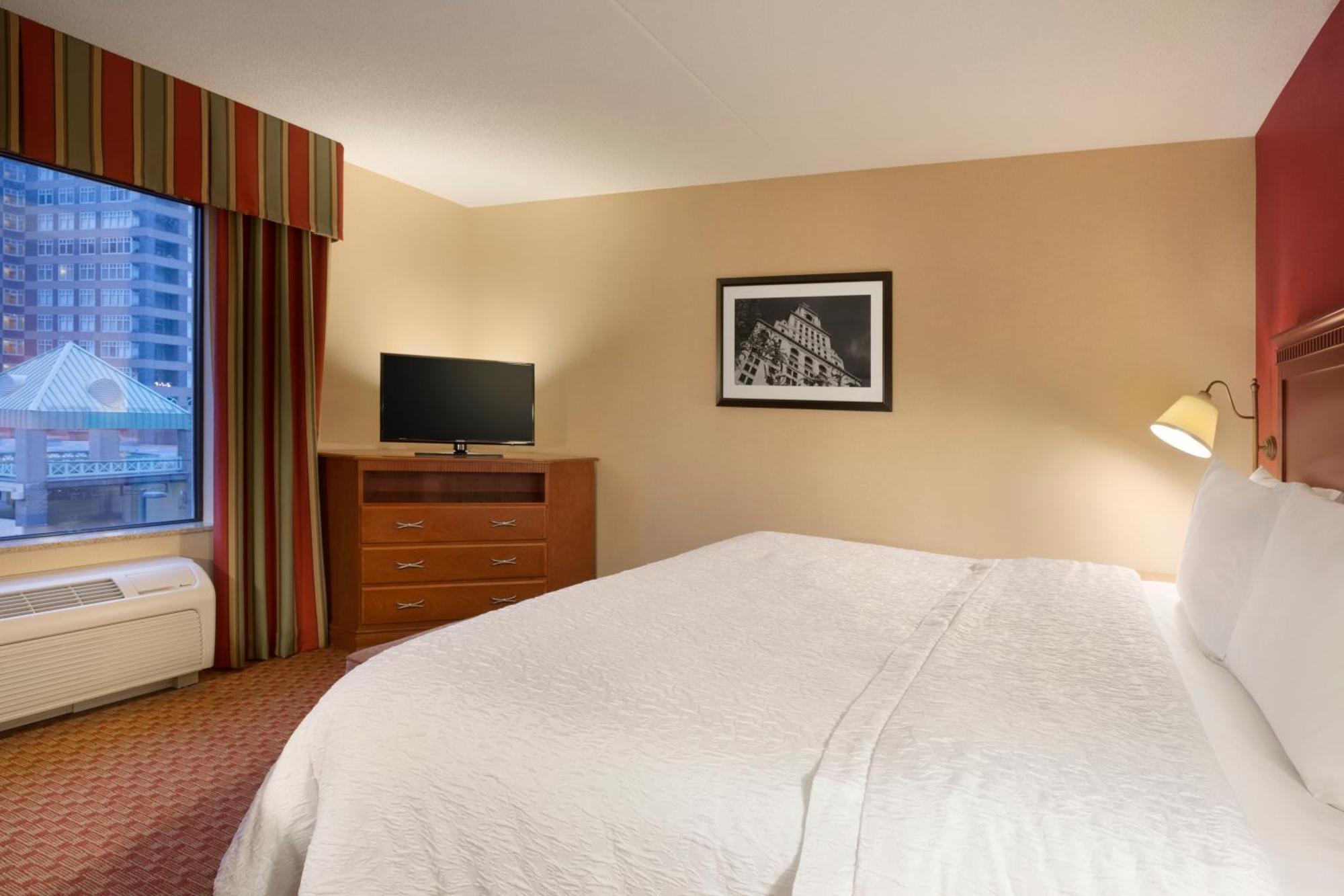 Hampton Inn & Suites East Hartford Extérieur photo