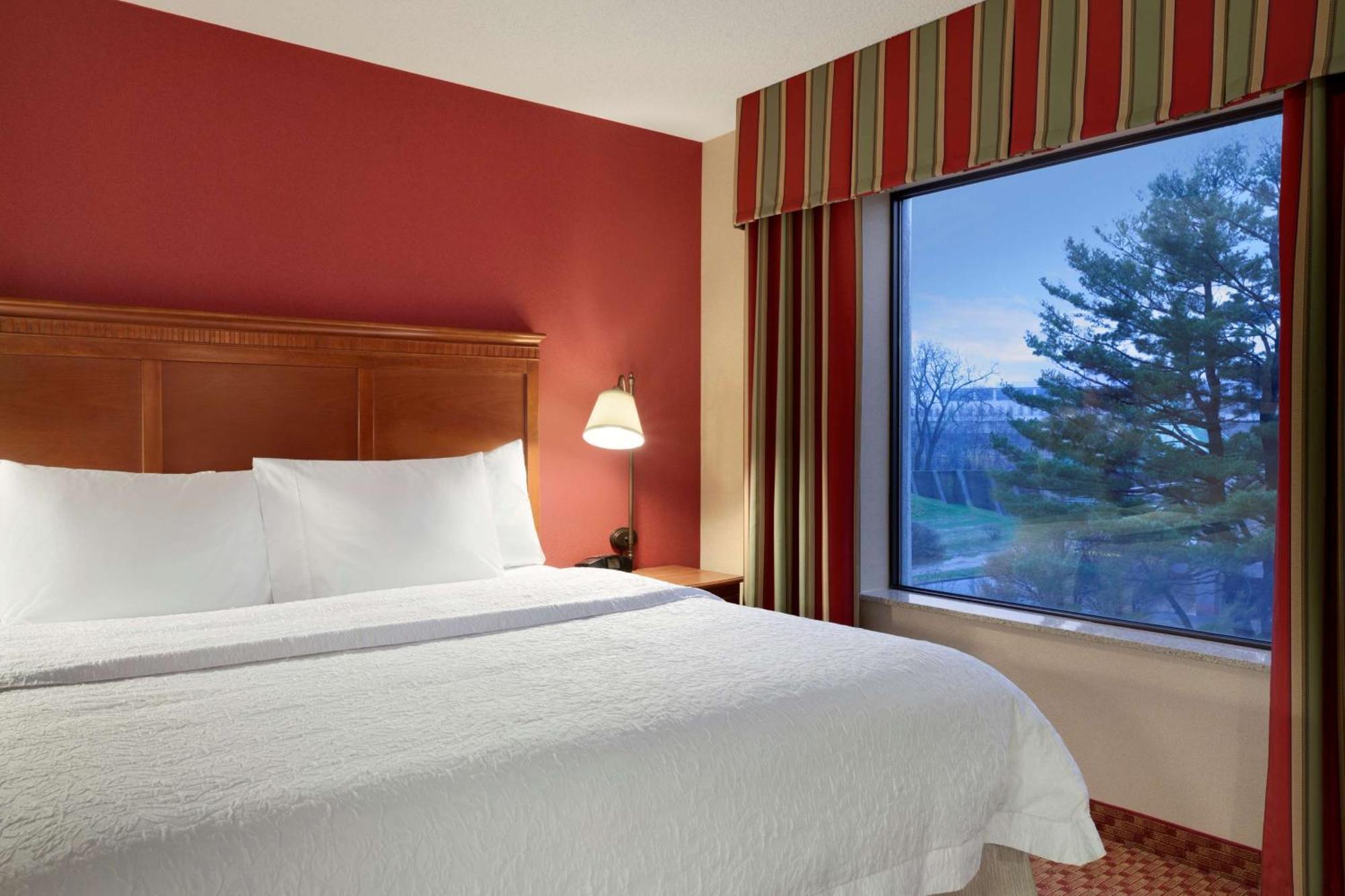 Hampton Inn & Suites East Hartford Extérieur photo