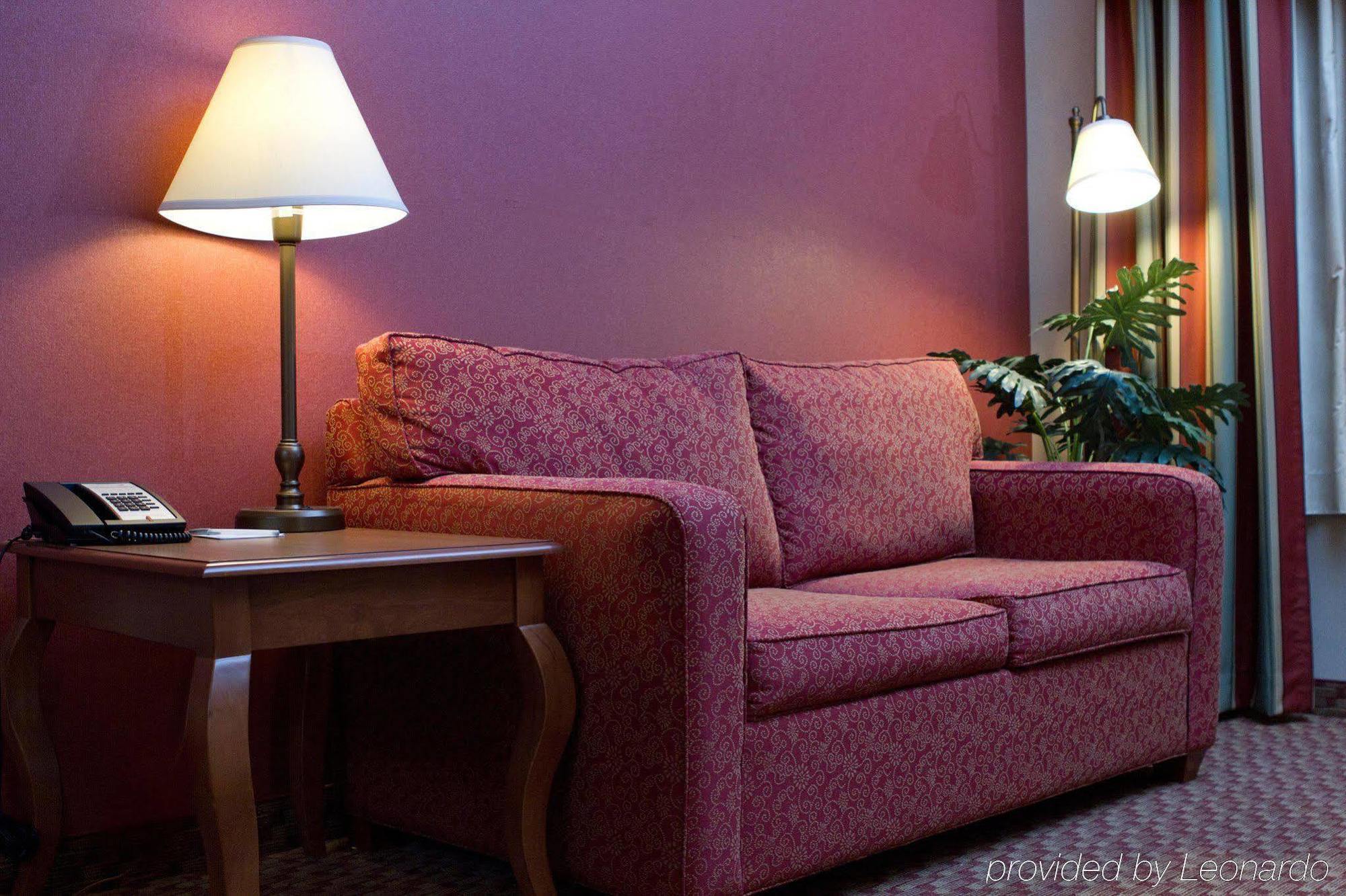 Hampton Inn & Suites East Hartford Extérieur photo